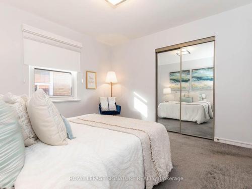 732 Danforth Rd, Toronto, ON - Indoor Photo Showing Bedroom