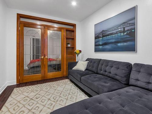 Living room - 935 Rue Lacasse, Montréal (Le Sud-Ouest), QC - Indoor Photo Showing Living Room