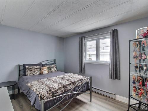 Chambre Ã  coucher principale - 1052 Rue Du Nickel, Val-D'Or, QC - Indoor Photo Showing Bedroom