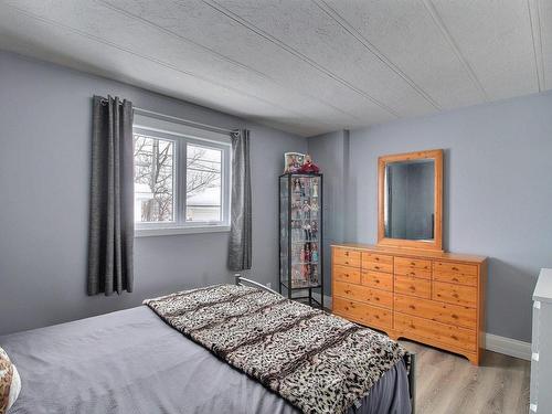 Chambre Ã  coucher principale - 1052 Rue Du Nickel, Val-D'Or, QC - Indoor Photo Showing Bedroom