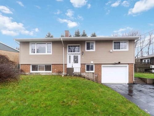 5 Agincourt Crescent, Dartmouth, NS 