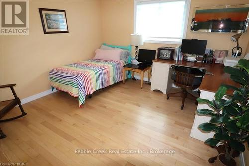 205 Bennett Street W, Goderich (Goderich (Town)), ON - Indoor Photo Showing Bedroom