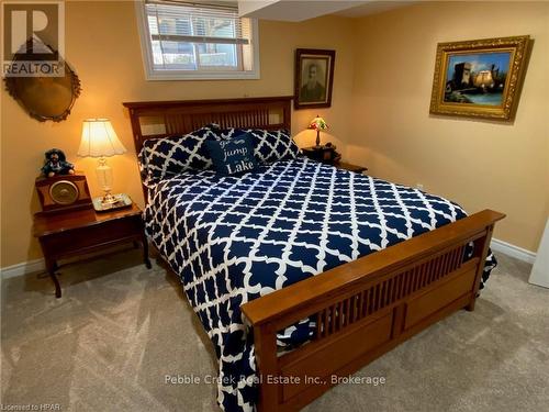 205 Bennett Street W, Goderich (Goderich (Town)), ON - Indoor Photo Showing Bedroom