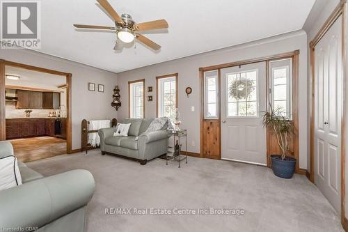 7416 Third Line, Wellington North, ON - Indoor Photo Showing Living Room