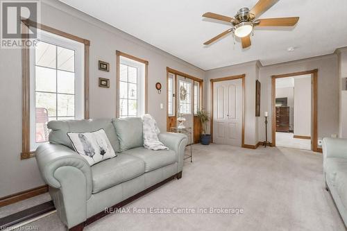 7416 Third Line, Wellington North, ON - Indoor Photo Showing Living Room