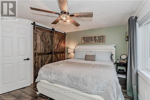 18 Gaw Crescent, Guelph (Pine Ridge), ON - Indoor Photo Showing Bedroom