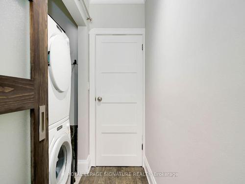 133 Chaplin Cres, Toronto, ON - Indoor Photo Showing Laundry Room