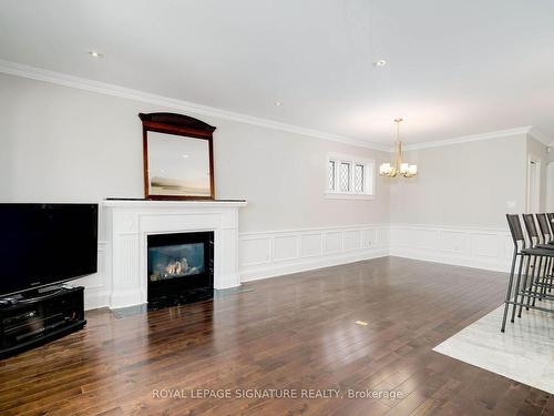 133 Chaplin Cres, Toronto, ON - Indoor Photo Showing Living Room With Fireplace