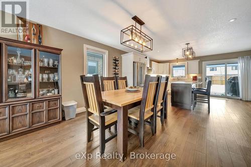 975 Reserve Avenue S, North Perth (32 - Listowel), ON - Indoor Photo Showing Dining Room