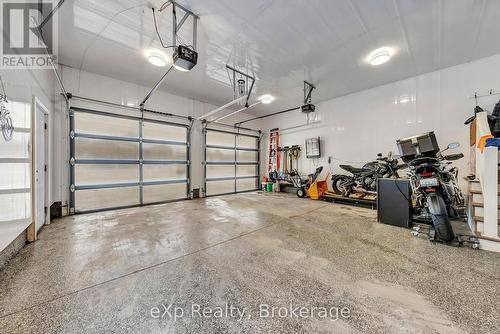 975 Reserve Avenue S, North Perth (32 - Listowel), ON - Indoor Photo Showing Garage