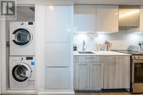 2610 - 251 Jarvis Street, Toronto, ON - Indoor Photo Showing Laundry Room