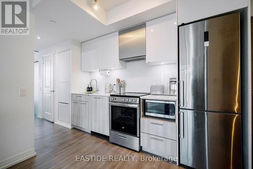 2610 - 251 Jarvis Street, Toronto, ON - Indoor Photo Showing Kitchen With Stainless Steel Kitchen With Upgraded Kitchen