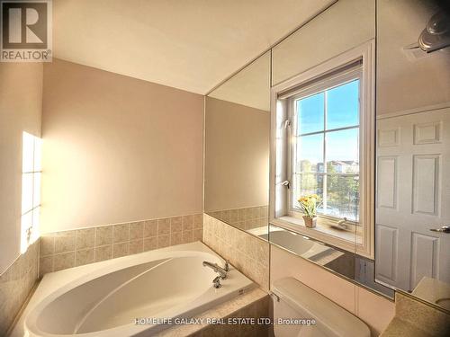 6 Bon Echo Court, Toronto, ON - Indoor Photo Showing Bathroom