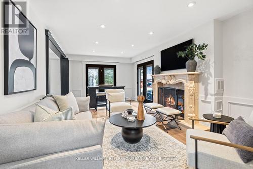 7 Houdini Way, Aurora, ON - Indoor Photo Showing Living Room With Fireplace