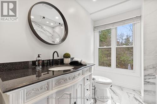 7 Houdini Way, Aurora, ON - Indoor Photo Showing Bathroom