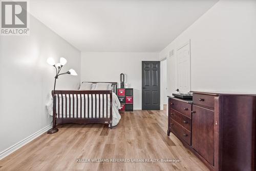 7 Houdini Way, Aurora, ON - Indoor Photo Showing Bedroom