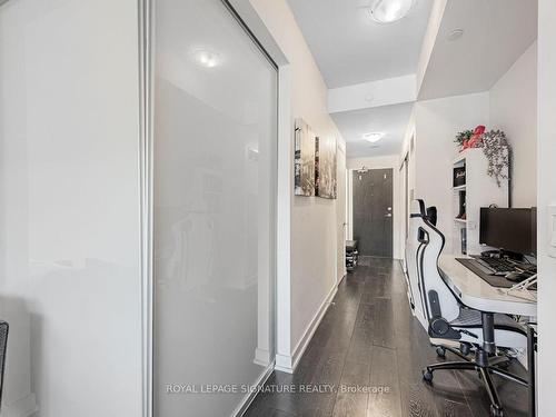 605-50 Bruyeres Mews, Toronto, ON - Indoor Photo Showing Office