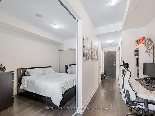 605-50 Bruyeres Mews, Toronto, ON - Indoor Photo Showing Bedroom