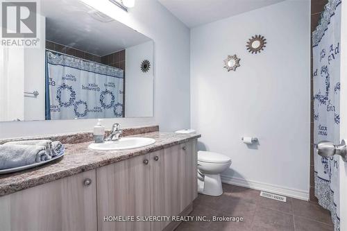 2350 Steeplechase Street, Oshawa, ON - Indoor Photo Showing Bathroom