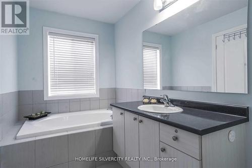 2350 Steeplechase Street, Oshawa, ON - Indoor Photo Showing Bathroom