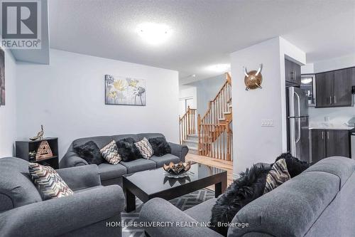 2350 Steeplechase Street, Oshawa, ON - Indoor Photo Showing Living Room