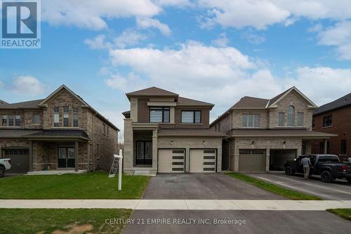 210 Ferragine Crescent, Bradford West Gwillimbury, ON - Outdoor With Facade