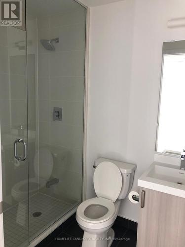 606 - 7895 Jane Street, Vaughan, ON - Indoor Photo Showing Bathroom