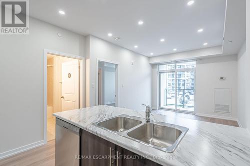 205 - 125 Shoreview Place, Hamilton, ON - Indoor Photo Showing Kitchen With Double Sink