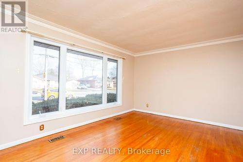 98 Lemoine Street, Belleville, ON - Indoor Photo Showing Other Room