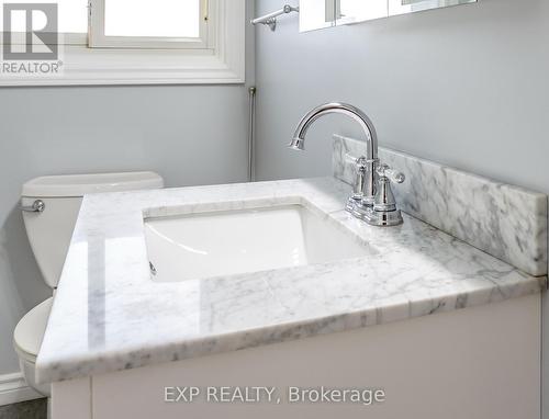 98 Lemoine Street, Belleville, ON - Indoor Photo Showing Bathroom