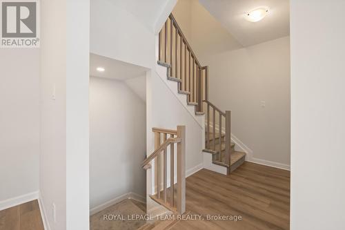 808 Glissade Grove, Ottawa, ON - Indoor Photo Showing Other Room