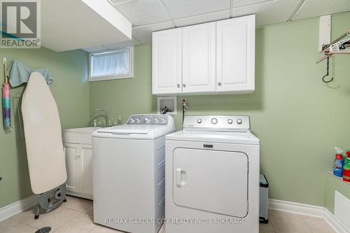 9 Royal Oak Drive, St. Catharines (439 - Martindale Pond), ON - Indoor Photo Showing Laundry Room