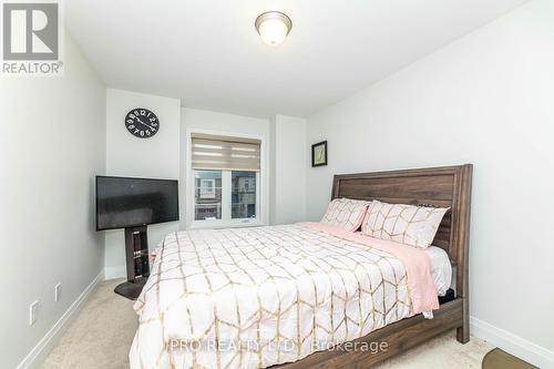 7 Dalbeattie Drive, Brampton, ON - Indoor Photo Showing Bedroom