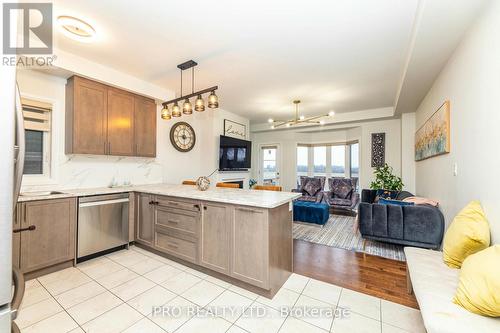 7 Dalbeattie Drive, Brampton, ON - Indoor Photo Showing Kitchen