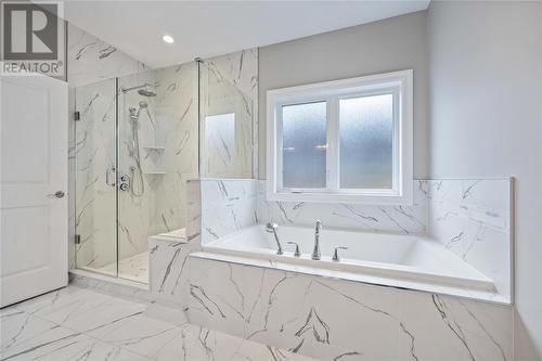 140 Sandpiper Drive, Sarnia, ON - Indoor Photo Showing Bathroom