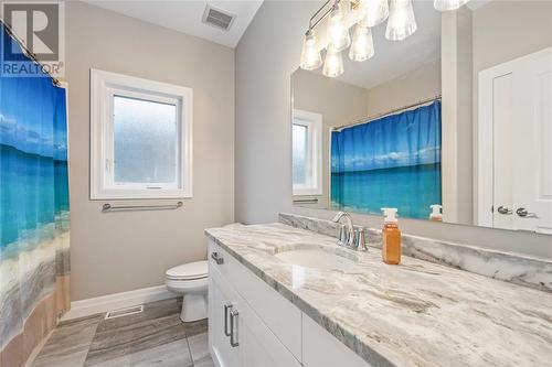 140 Sandpiper Drive, Sarnia, ON - Indoor Photo Showing Bathroom