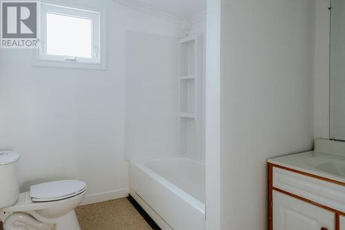 7 Dyke'S Lane, Musgrave Harbour, NL - Indoor Photo Showing Bathroom