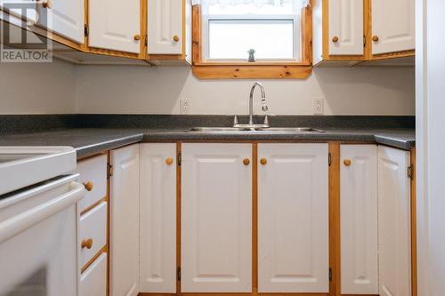 7 Dyke'S Lane, Musgrave Harbour, NL - Indoor Photo Showing Kitchen With Double Sink