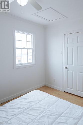 7 Dyke'S Lane, Musgrave Harbour, NL - Indoor Photo Showing Bedroom