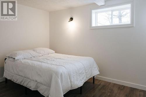 7 Dyke'S Lane, Musgrave Harbour, NL - Indoor Photo Showing Bedroom