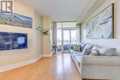 2428 - 80 Harrison Garden Boulevard, Toronto, ON - Indoor Photo Showing Living Room