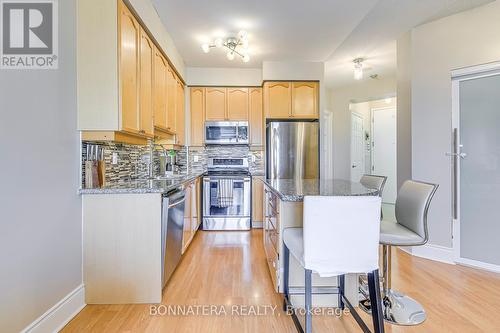 2428 - 80 Harrison Garden Boulevard, Toronto, ON - Indoor Photo Showing Kitchen With Upgraded Kitchen