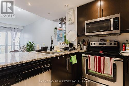 1003 - 50 Absolute Avenue, Mississauga, ON - Indoor Photo Showing Kitchen With Double Sink