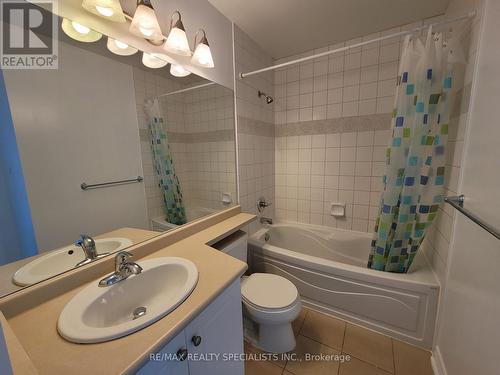 3505 - 3504 Hurontario Street, Mississauga, ON - Indoor Photo Showing Bathroom