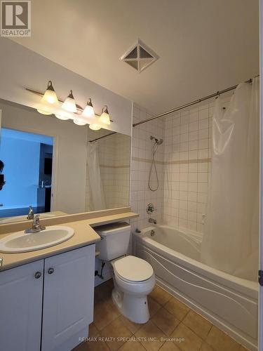 3505 - 3504 Hurontario Street, Mississauga, ON - Indoor Photo Showing Bathroom