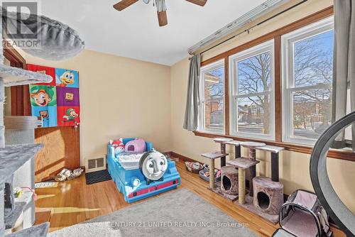 422 King George Street, Peterborough (Otonabee), ON - Indoor Photo Showing Other Room