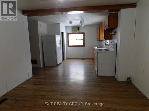 46 Hungerford Street, Tweed, ON - Indoor Photo Showing Kitchen