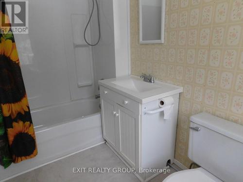 46 Hungerford Street, Tweed, ON - Indoor Photo Showing Bathroom