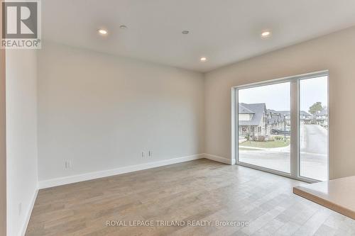 A106Upr - 2062 Lumen Drive, London, ON - Indoor Photo Showing Other Room