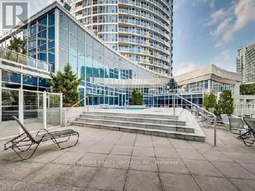 1409 - 218 Queens Quay W, Toronto, ON - Outdoor